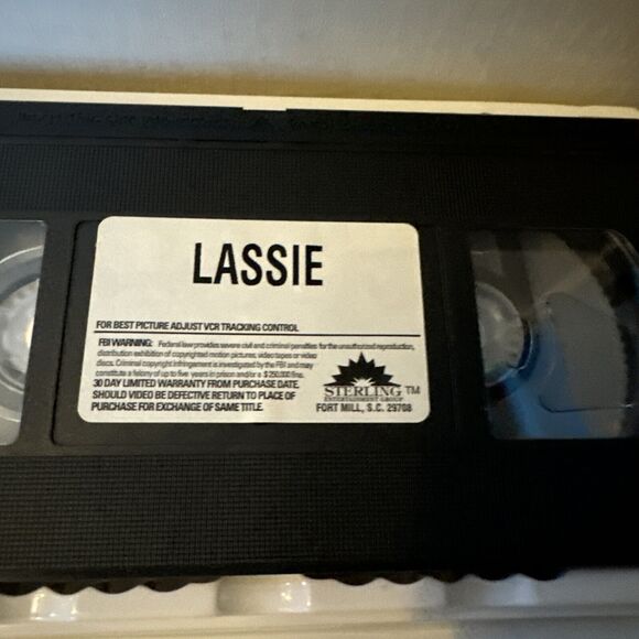 Lassie VHS Bundle To Fetch A Thief & To The Rescue - Picture 10 of 10